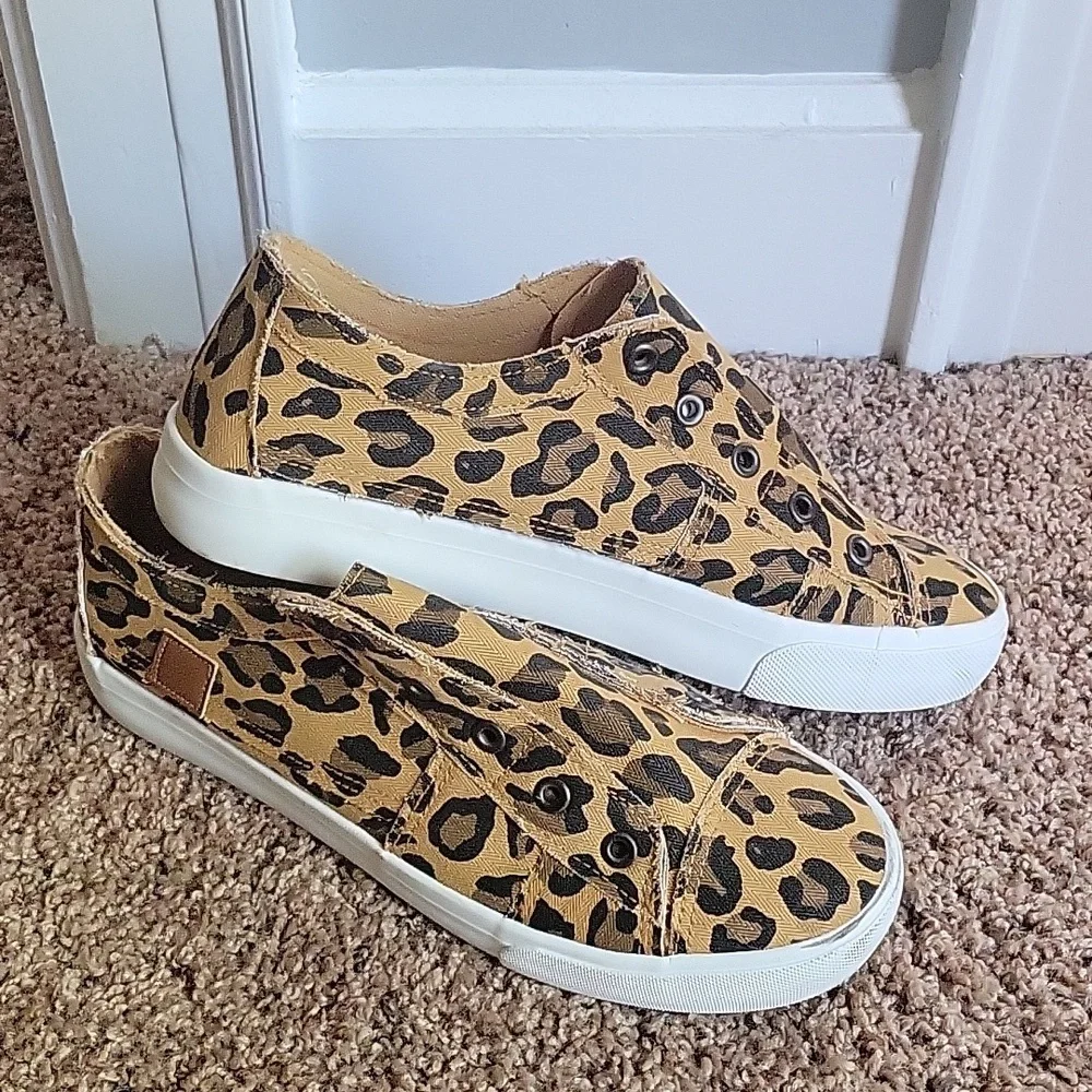 Leopard Sneakers - Picture 1 of 2